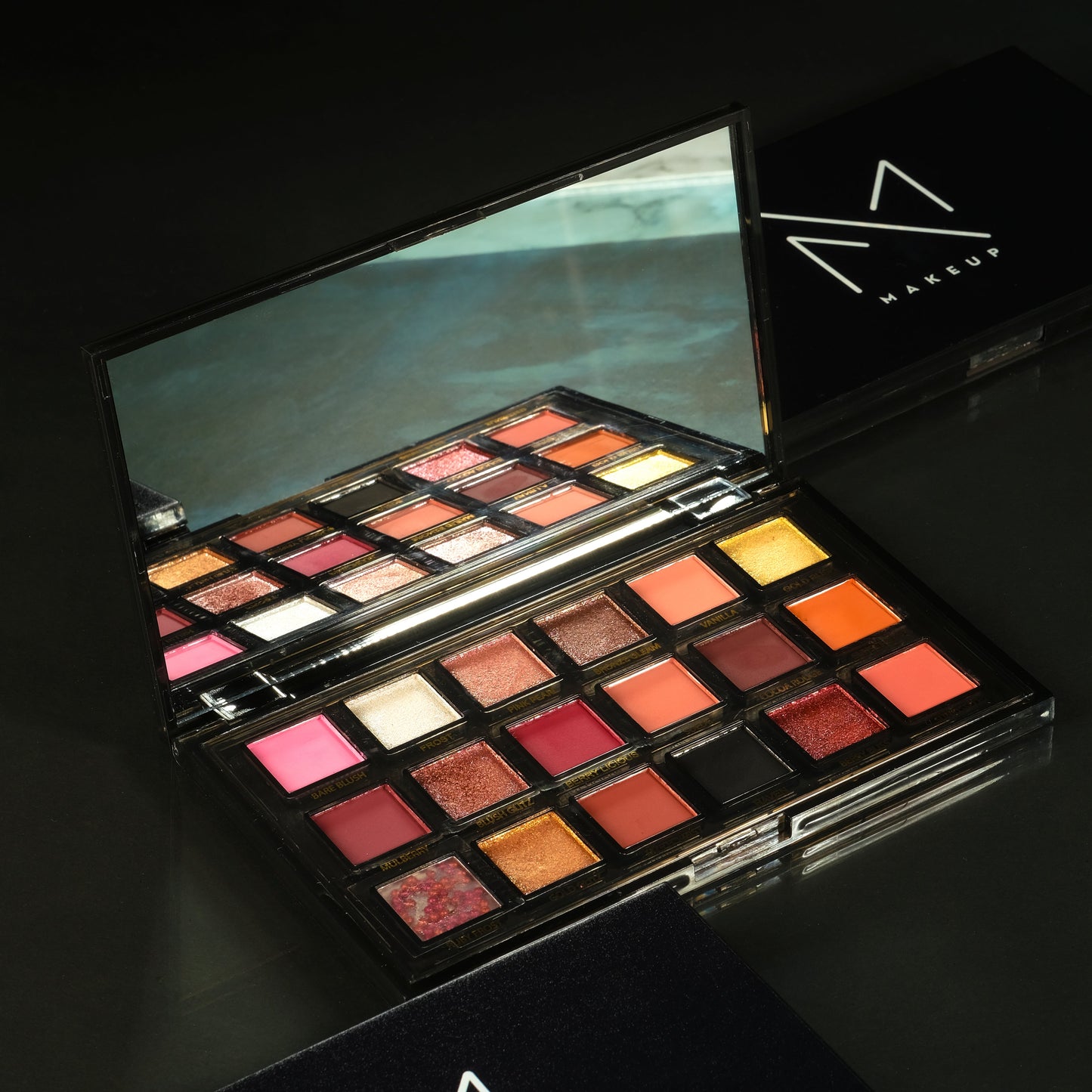 M Makeup Eyeshadow Palette