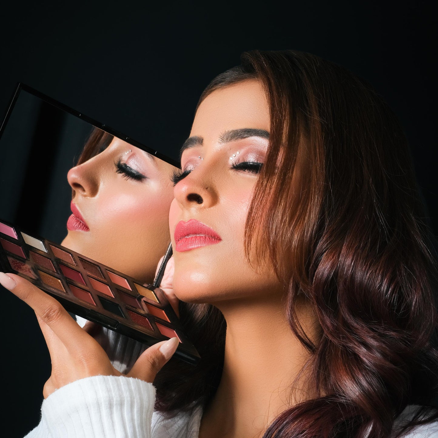 M Makeup Eyeshadow Palette